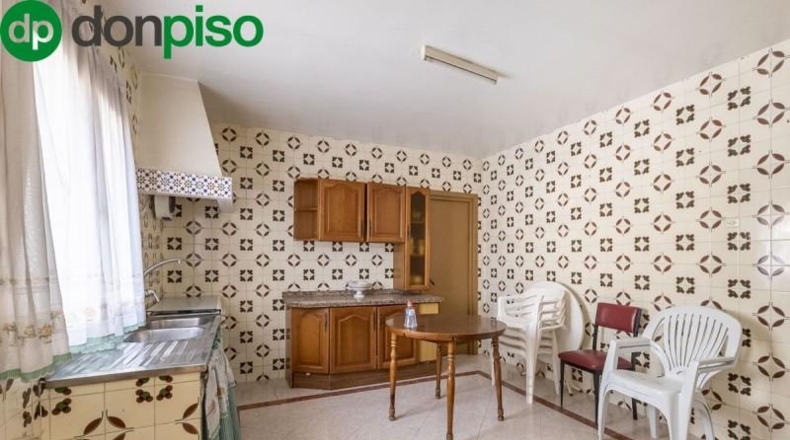 Granada - Albolote - 676m2