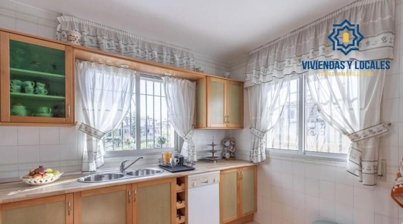 Granada - Gójar - 710m2