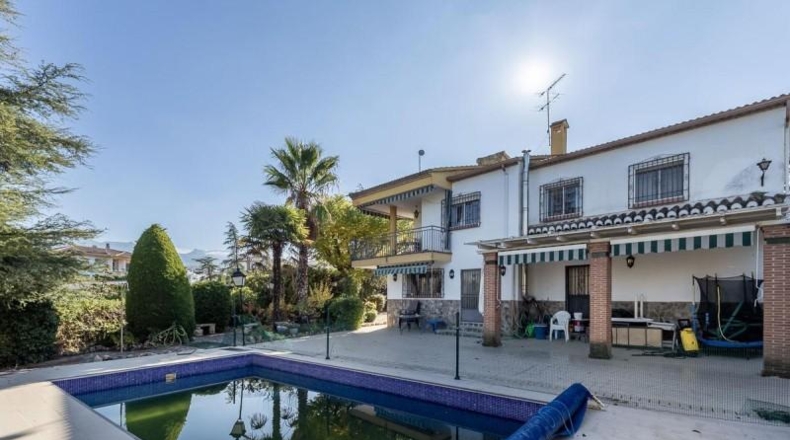 Granada - Gójar - 710m2