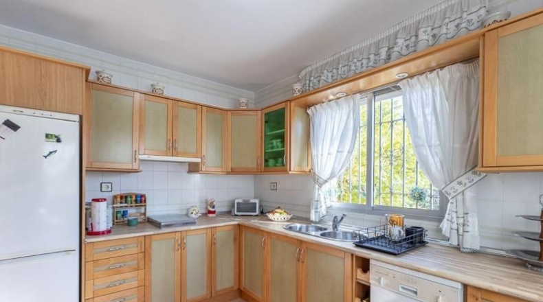 Granada - Gójar - 710m2