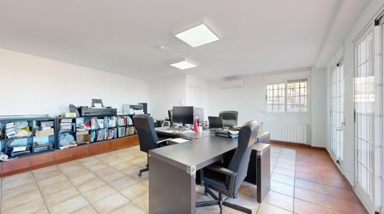 Valencia - Chiva - 260m2