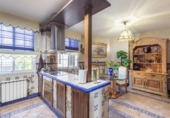 Chalet independiente con terreno en venta en la España, Iznalloz, ref: TR244785 foto