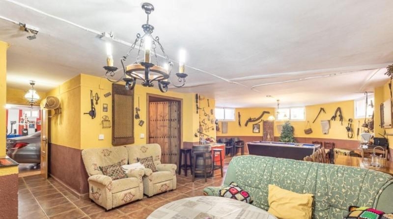 Granada - Iznalloz - 674m2
