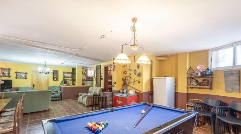 Granada - Iznalloz - 674m2