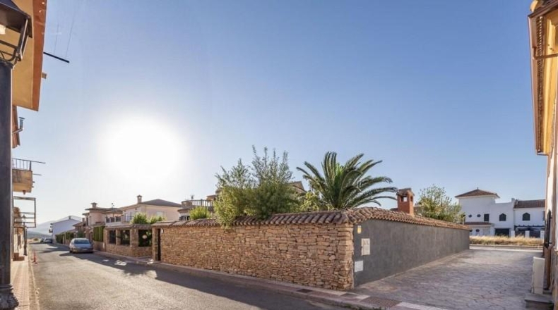 Granada - Iznalloz - 674m2