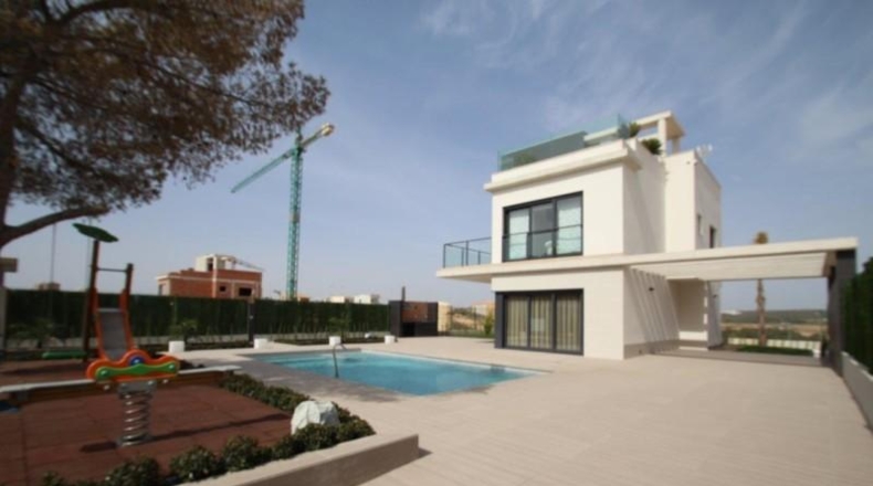 Alicante - San Miguel de Salinas - 330m2