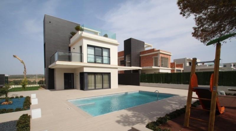 Alicante - San Miguel de Salinas - 330m2