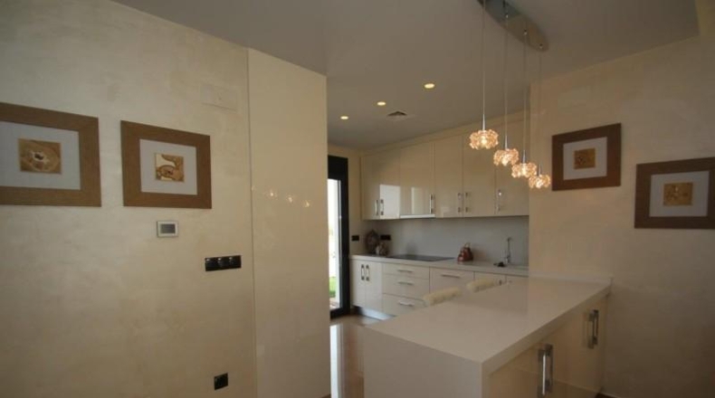 Alicante - San Miguel de Salinas - 330m2
