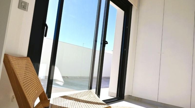 Alicante - Пилар-де-ла-Орадада - 337m2