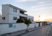 Chalet independiente con terreno en venta en la España, La Zubia, ref: TR314971 foto