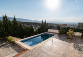 Chalet independiente con terreno en venta en la España, La Zubia, ref: TR314971 foto