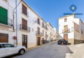 Дом с участком на продажу в городе Alhama de Granada Фото