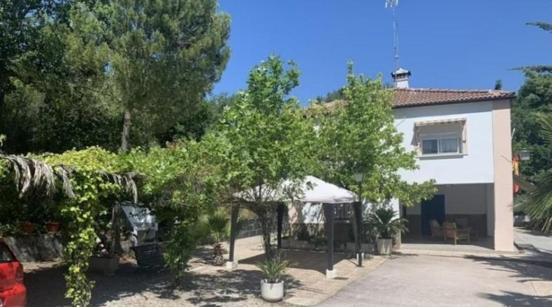 Cáceres - Cáceres - 2800m2