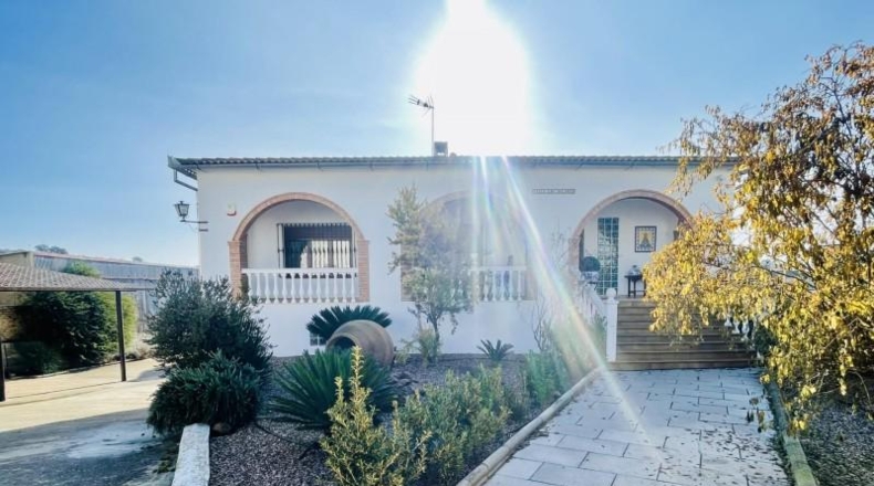 Sevilla - Badolatosa - 536m2
