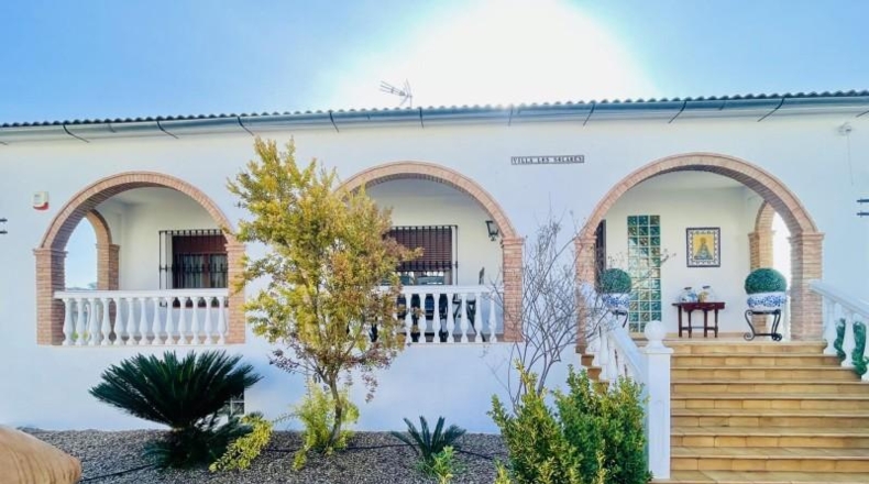 Sevilla - Badolatosa - 536m2