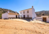 Xalet independent amb terreny en venda a la España, Álora, ref.: TR165756 foto