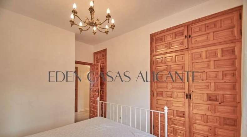 Alicante - Busot - 1200m2