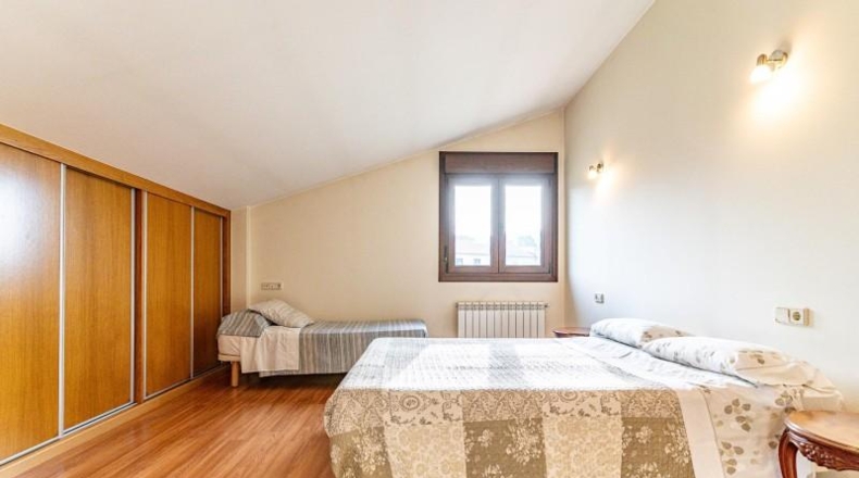 La Coruña - Carballo - 1758m2
