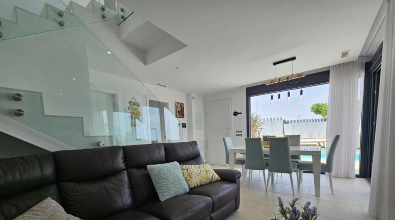 Alicante - San Miguel de Salinas - 156m2