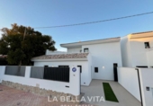 Chalet independiente con terreno en venta en la España, San Pedro del Pinatar, ref: TR340152 foto