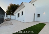 Chalet independiente con terreno en venta en la España, San Pedro del Pinatar, ref: TR340152 foto
