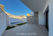 Chalet independiente con terreno en venta en la España, San Pedro del Pinatar, ref: TR340152 foto