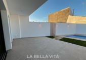 Chalet independiente con terreno en venta en la España, San Pedro del Pinatar, ref: TR340152 foto