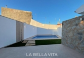 Chalet independiente con terreno en venta en la España, San Pedro del Pinatar, ref: TR340152 foto