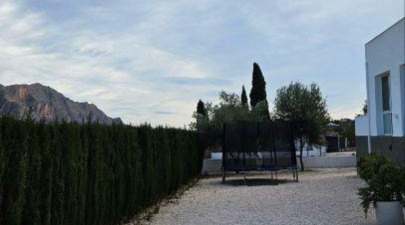 Alicante - Oriola - 1600m2
