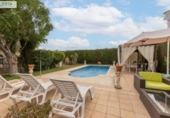 Chalet independiente con terreno en venta en la España, Villa de Otura, ref: TR269755 foto
