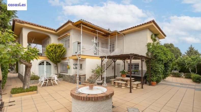 Granada - Villa de Otura - 1067m2