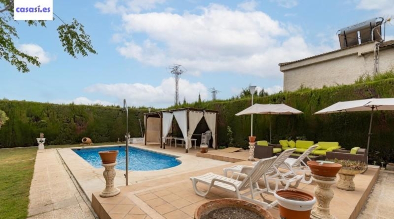 Granada - Villa de Otura - 1067m2