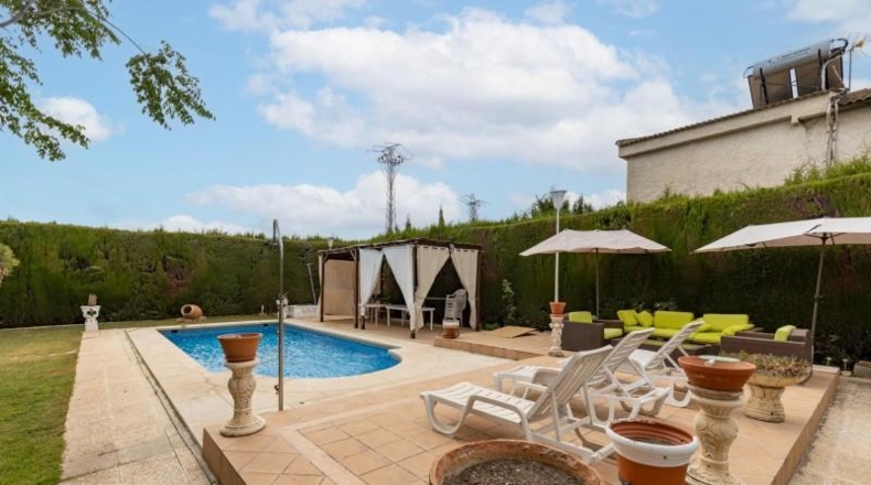 Granada - Villa de Otura - 10707m2