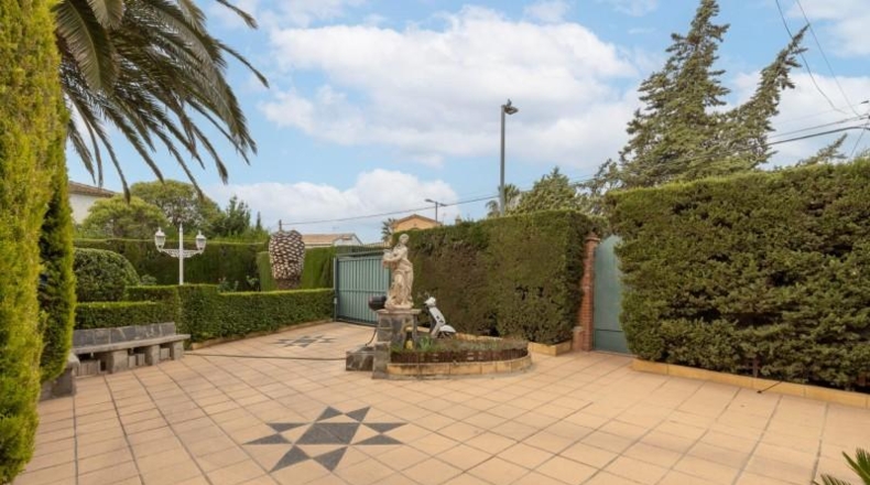 Granada - Villa de Otura - 10707m2
