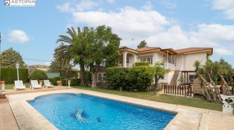 Granada - Villa de Otura - 10707m2