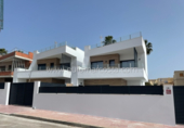 Chalet independiente con terreno en venta en la España, Orihuela, ref: TR141117 foto