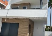 Chalet independiente con terreno en venta en la España, Orihuela, ref: TR141117 foto