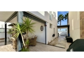Chalet independiente con terreno en venta en la España, Orihuela, ref: TR361766 foto