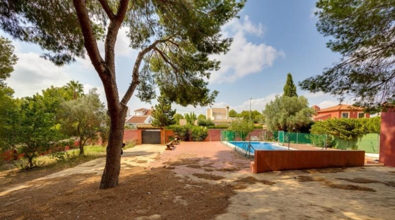 Alicante - San Miguel de Salinas - 1600m2