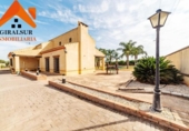 Chalet independiente con terreno en venta en la España, Carmona, ref: TR168976 foto