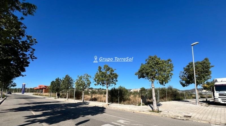 Tarragona - el Vendrell - 2033m2
