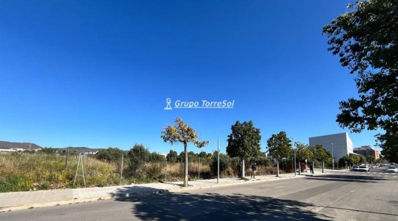 Tarragona - el Vendrell - 2033m2