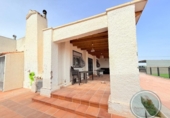 Xalet independent amb terreny en venda a la España, la Vila Joiosa, ref.: TR372407 foto