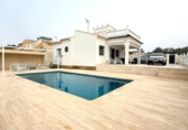 Chalet independiente con terreno en venta en la España, Orihuela, ref: TR373653 foto