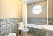 Chalet independiente con terreno en venta en la España, Orihuela, ref: TR373653 foto