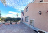 Chalet independiente con terreno en venta en la España, Elche, ref: TR374134 foto