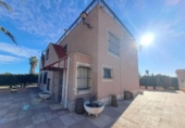Chalet independiente con terreno en venta en la España, Elche, ref: TR374134 foto
