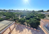 Chalet independiente con terreno en venta en la España, Elche, ref: TR374134 foto