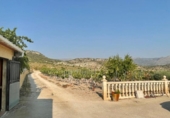 Xalet independent amb terreny en venda a la España, Relleu, ref.: TR140182 foto