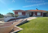Xalet independent amb terreny en venda a la España, Villamayor, ref.: TR140326 foto